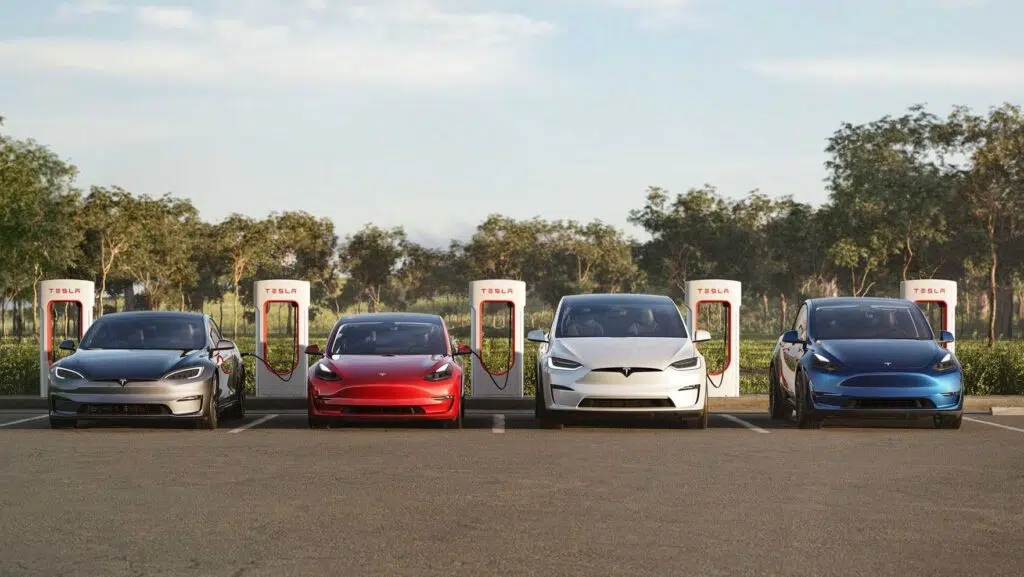 10_Tesla_Supercharger 10_Tesla_Supercharger