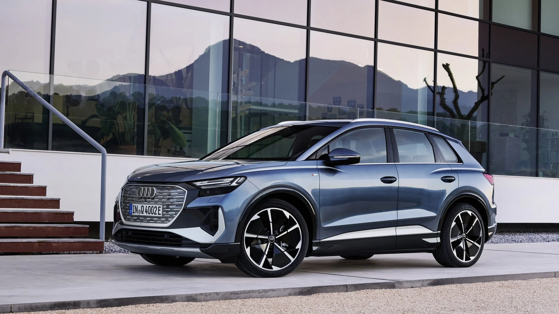 Audi Q4 e-tron Audi Q4 e-tron