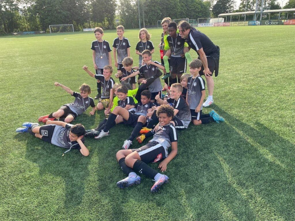 WhatsApp Image 2022-06-29 at 12.52.10 PM (1) KRC Gent - racing gent U11 is Battmobility