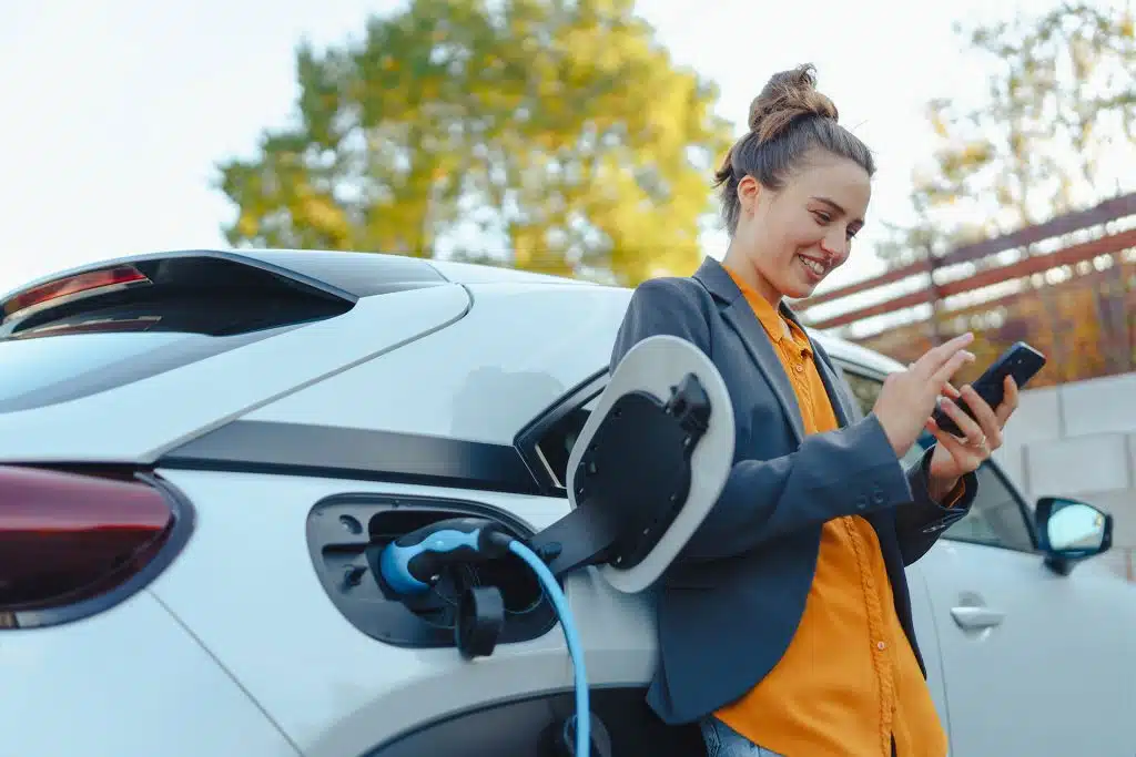 5.000-euro-subsidie-voor-elektrische-auto's subsidie voor elektrische auto's met Battmobility in Gent.